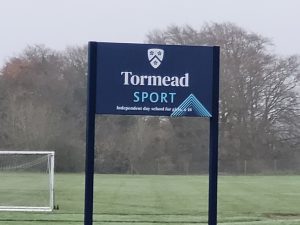 tormead private school sign at urnfield